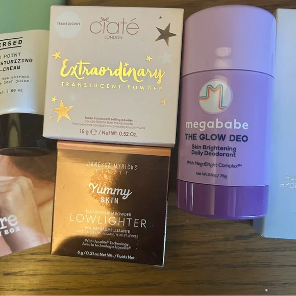 Beauty Box with Skincare and Makeup Products - Picture 5 of 6